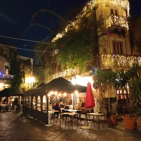 Timeo Central Holiday Home In Baroque Building Catania Exterior photo
