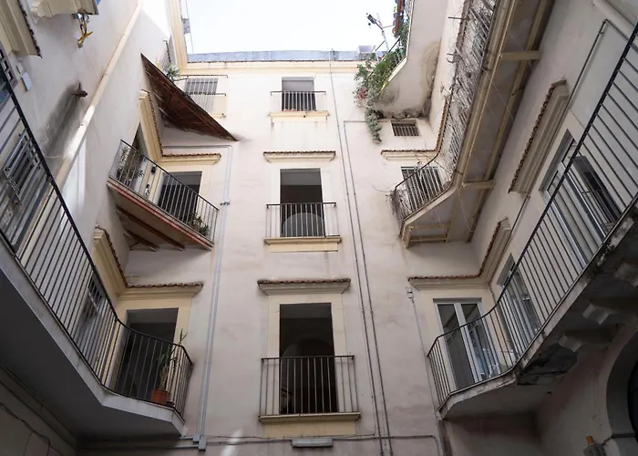 Timeo Central Holiday Home In Baroque Building