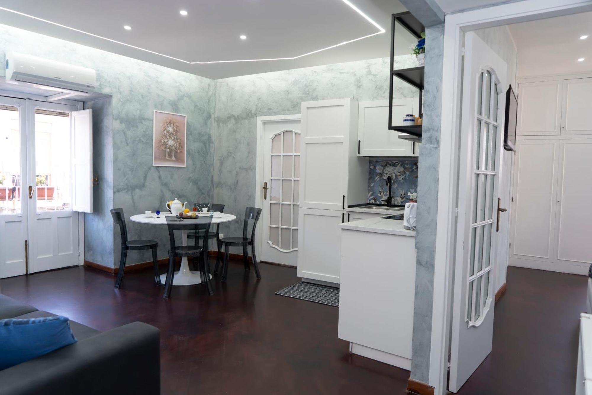 Apartment Timeo In Baroque Building