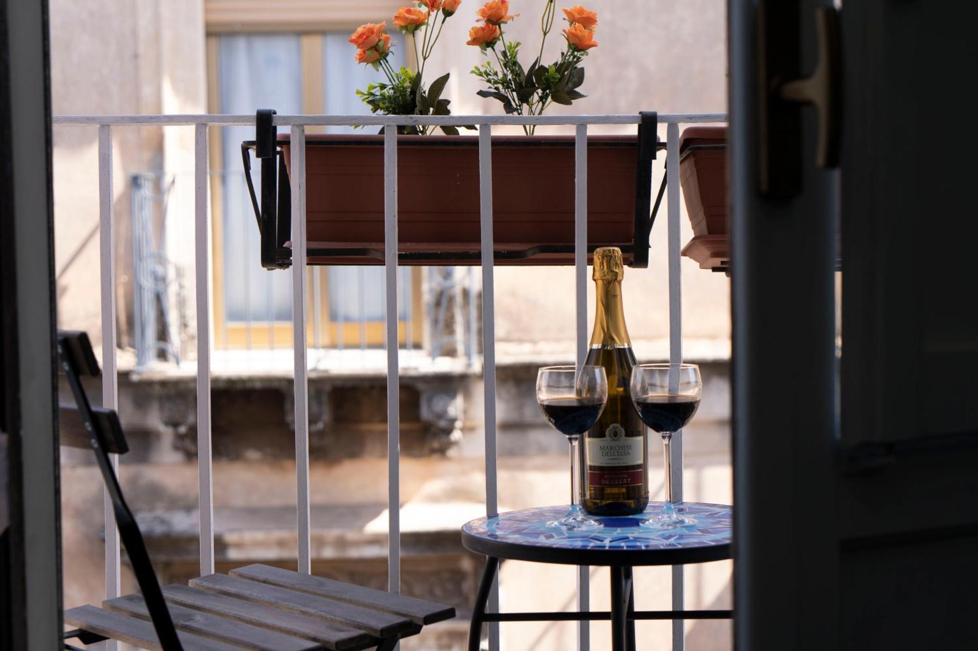 Apartment Timeo In Baroque Building *