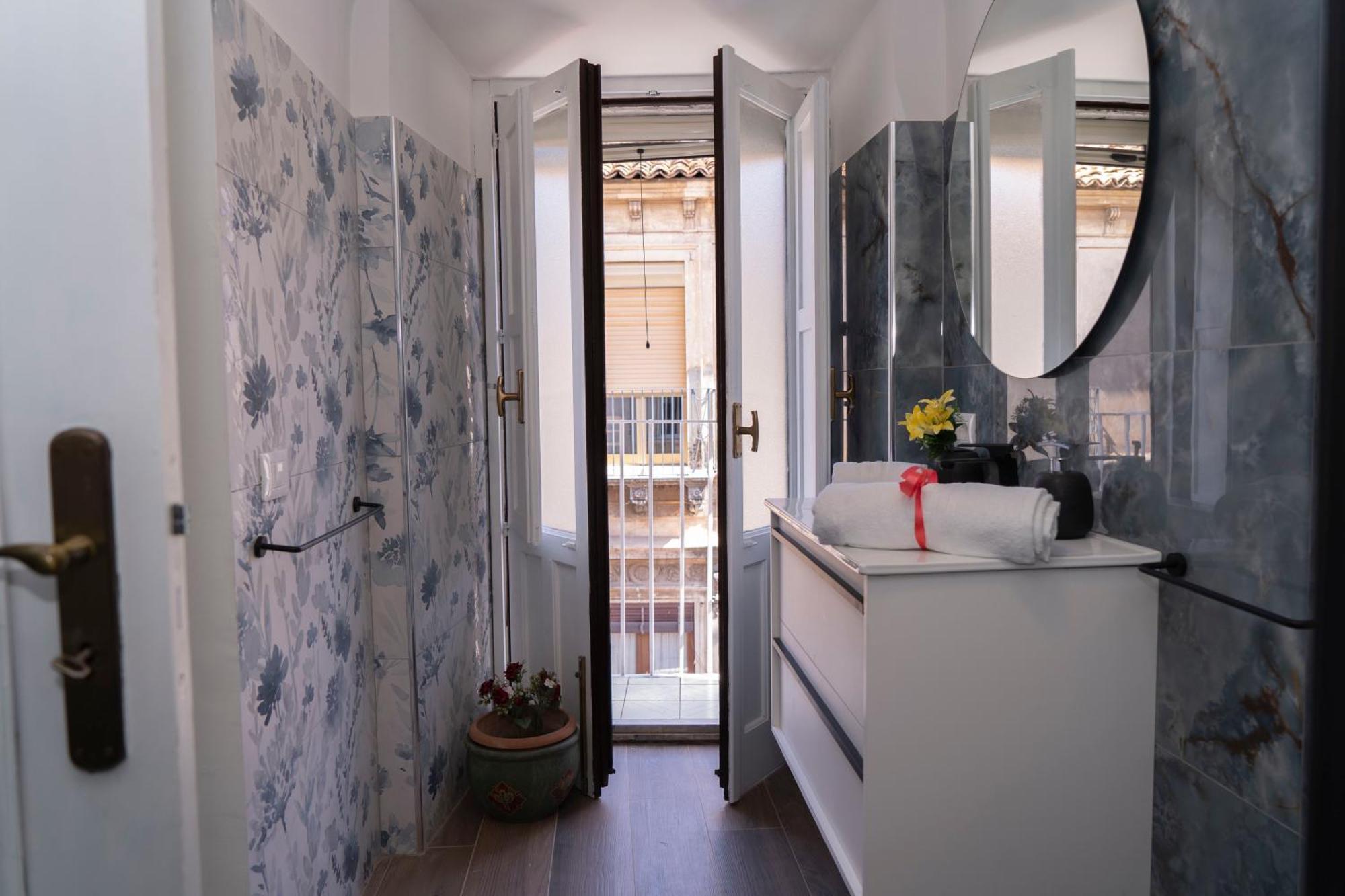 Apartment Timeo In Baroque Building CTA