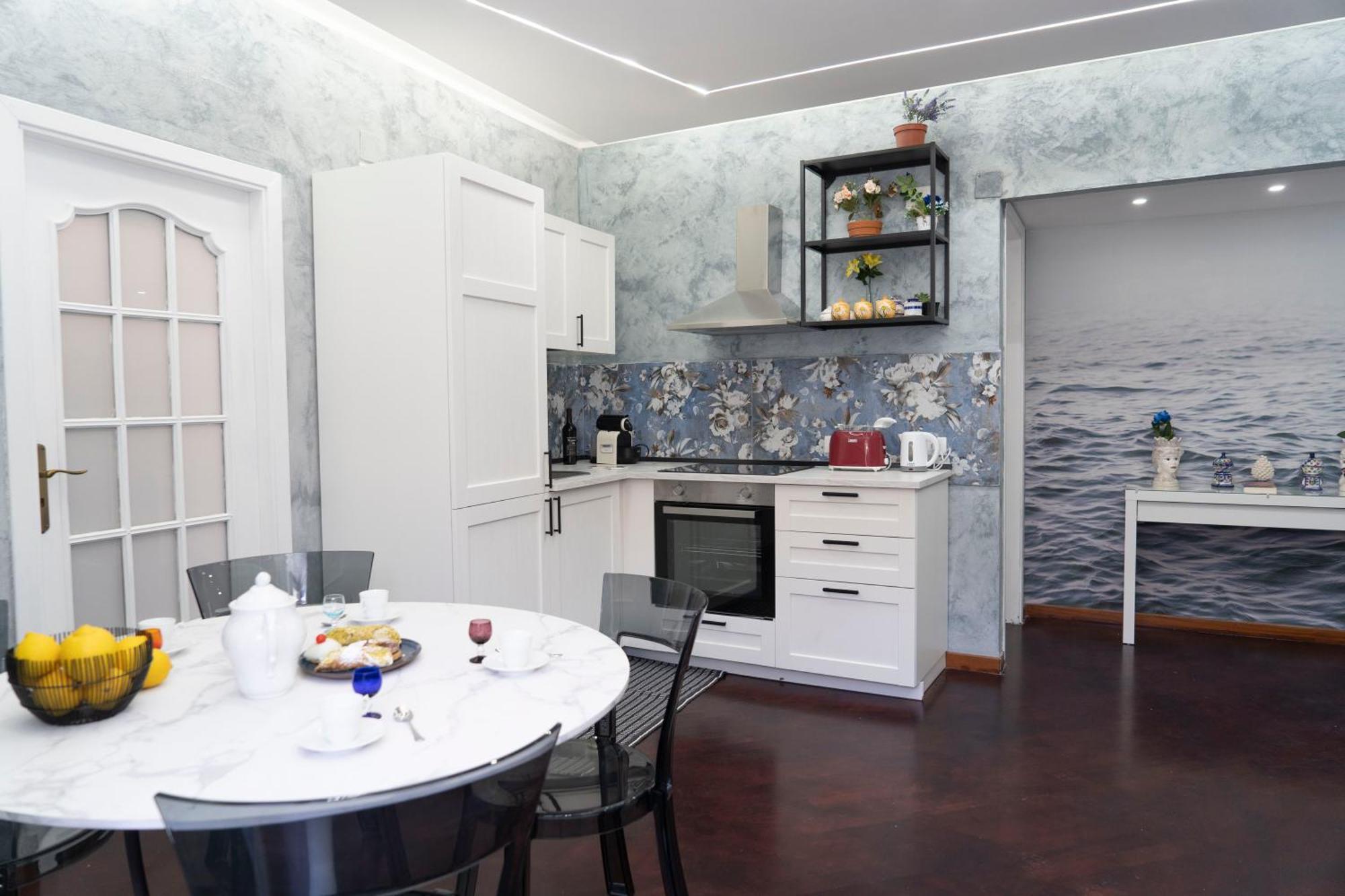 Apartment Timeo In Baroque Building