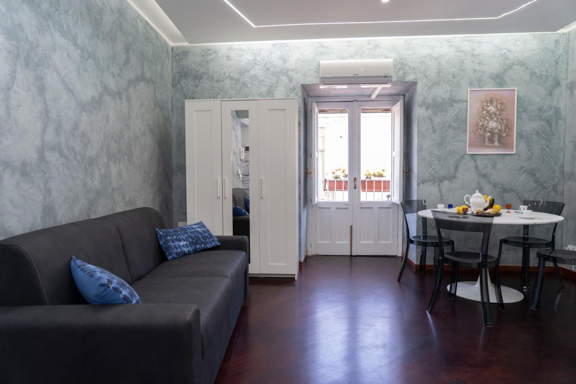 Apartment Timeo In Baroque Building *